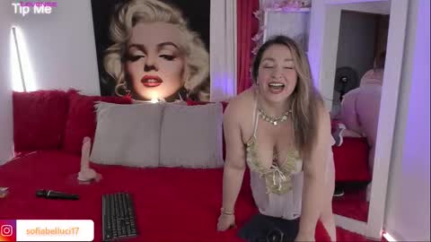 Snapshot of sofiibell_ chatting on 09/23/25, 12:57 Sofiibell online show from 09/23/25, 12:57