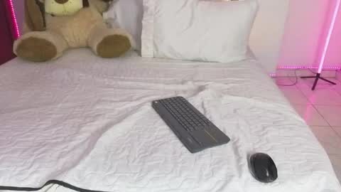   online show from 04/27/26, 09:46