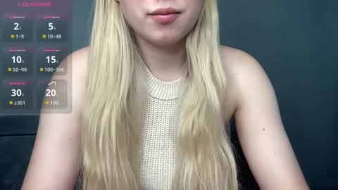 Snapshot of sofinovvak chatting on 07/21/26, 10:50 Sofi online show from 07/21/26, 10:50