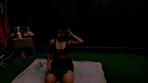      online show from 10/04/25, 11:19