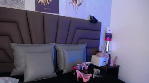      online show from 03/30/26, 11:22