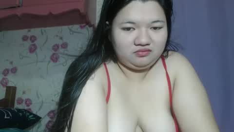 Snapshot of soft_angie chatting on 10/31/25, 02:18 Angie online show from 10/31/25, 02:18