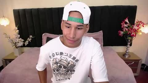 Cam and Amy online show from 10/24/25, 07:43