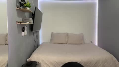 soft_attraction2 online show from 07/14/26, 03:00