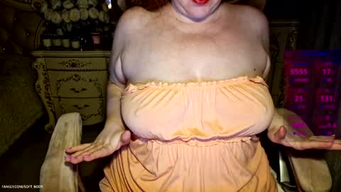 Snapshot of soft_body chatting on 12/06/24, 01:11 Hi Im Sofia online show from 12/06/24, 01:11