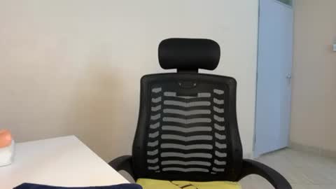 soft_nicole online show from 06/25/26, 08:30