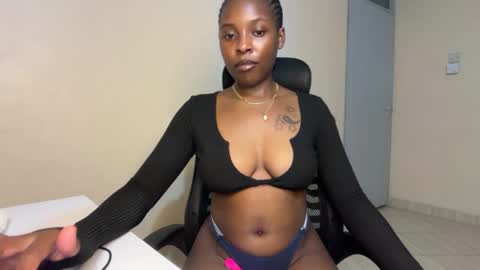 soft_nicole online show from 06/26/26, 09:41