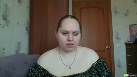 Snapshot of softhypnose chatting on 05/19/26, 06:09 softhypnose online show from 05/19/26, 06:09