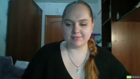 Snapshot of softhypnose chatting on 05/19/26, 06:14 softhypnose online show from 05/19/26, 06:14