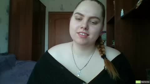 Snapshot of softhypnose chatting on 05/20/26, 06:19 softhypnose online show from 05/20/26, 06:19