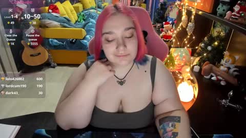 Snapshot of softie_sofy chatting on 01/03/25, 08:43 Sofie online show from 01/03/25, 08:43