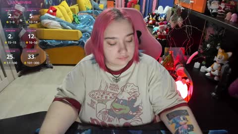 Snapshot of softie_sofy chatting on 01/10/25, 01:32 Sofie online show from 01/10/25, 01:32