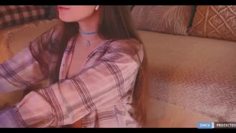 Lisa  online at  .11 from about utc online show from 11/23/25, 08:08