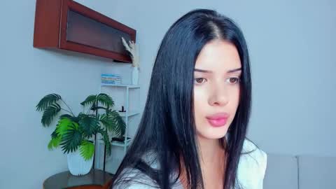 Snapshot of softlyy_bold chatting on 09/13/25, 06:46 Alice online show from 09/13/25, 06:46