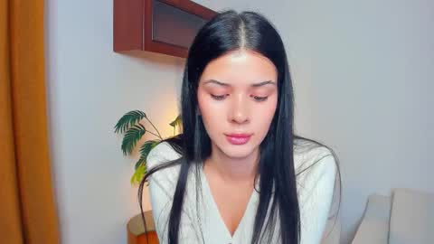 Snapshot of softlyy_bold chatting on 10/01/25, 06:52 Alice online show from 10/01/25, 06:52