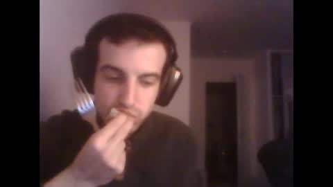 Snapshot of softndwear chatting on 01/21/25, 07:06 SOFT online show from 01/21/25, 07:06