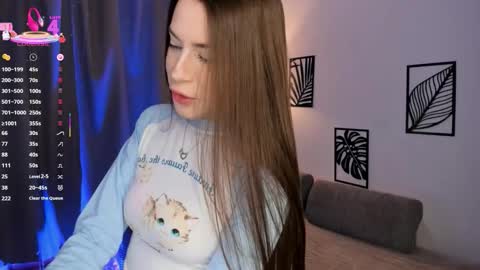 sofia online show from 10/27/25, 01:04