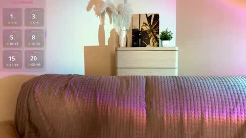 sofia online show from 12/16/25, 03:39