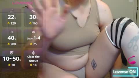 Snapshot of softtboyfriend chatting on 11/22/25, 04:55 Day online show from 11/22/25, 04:55