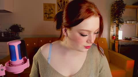 Snapshot of sofy_benson chatting on 01/14/25, 02:00 Sofy online show from 01/14/25, 02:00