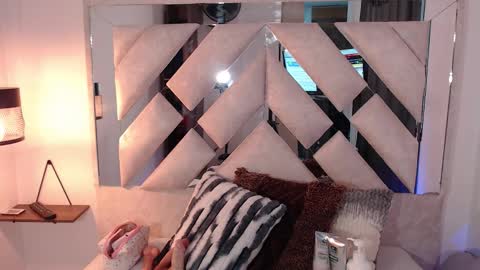    online show from 02/06/26, 07:17