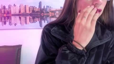 sofy_durand online show from 04/09/26, 11:59