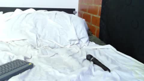 Snapshot of sofy_nix chatting on 10/24/25, 01:46 Sofy online show from 10/24/25, 01:46