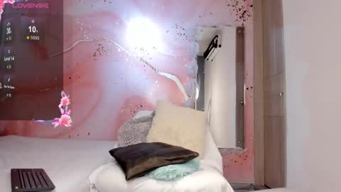 Snapshot of sol_nova chatting on 02/06/26, 03:33 Sol online show from 02/06/26, 03:33