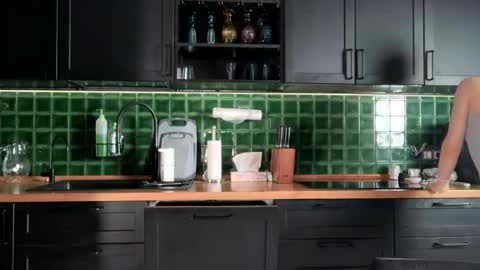 Bella online show from 02/09/26, 04:27