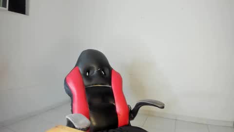 Moonie  online show from 11/07/25, 05:40