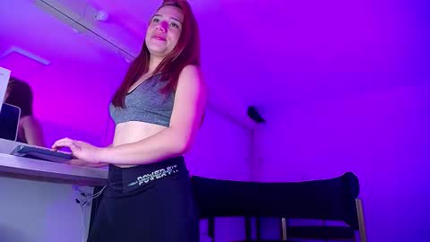 Snapshot of solara_ chatting on 11/04/25, 08:52 solara online show from 11/04/25, 08:52