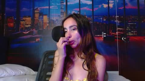 Snapshot of solarboom18 chatting on 12/05/25, 07:43 solarboom18 online show from 12/05/25, 07:43