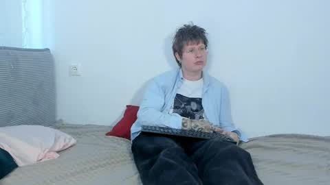 solarfragment online show from 05/08/26, 06:41