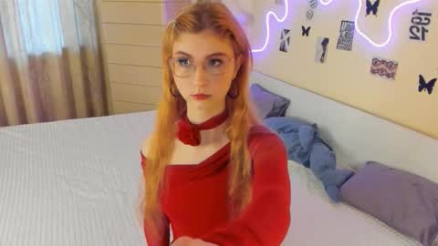 Snapshot of solarmyst chatting on 02/24/26, 06:55 Nana online show from 02/24/26, 06:55