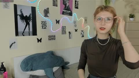 Snapshot of solarmyst chatting on 02/27/26, 06:35 Nana online show from 02/27/26, 06:35