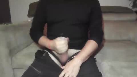 Snapshot of sole73 chatting on 12/04/25, 06:27 Sole Obedient online show from 12/04/25, 06:27