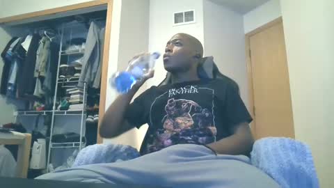 solidsnake992 online show from 12/10/24, 02:39