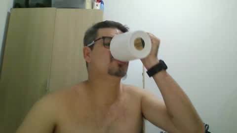 Snapshot of solitariodf2022 chatting on 09/15/25, 08:14 solitariodf2022 online show from 09/15/25, 08:14