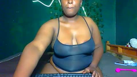 Snapshot of sollybunny chatting on 05/21/26, 02:51 Solly bunny online show from 05/21/26, 02:51