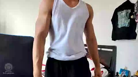 Hi Im Weller Check my Bio  online show from 03/04/26, 09:43