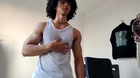 Hi Im Weller Check my Bio  online show from 03/07/26, 10:40