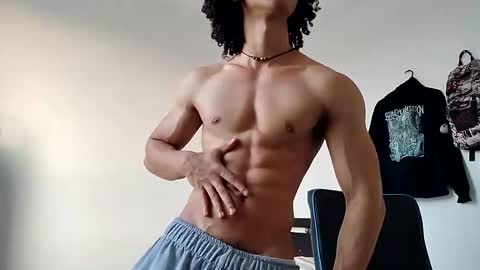 Hi Im Weller Check my Bio  online show from 03/09/26, 10:47