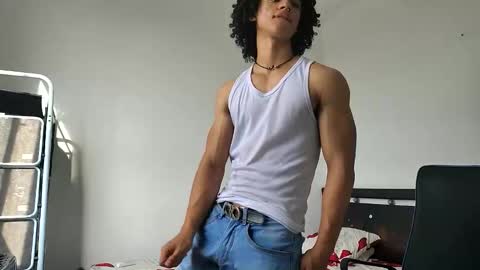 Hi Im Weller Check my Bio  online show from 04/22/26, 09:05