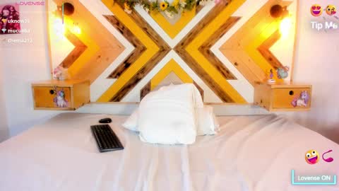 Sol  online show from 10/03/25, 08:39