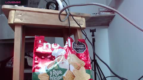 Snapshot of solwynnee chatting on 11/19/25, 03:06 solwynnee online show from 11/19/25, 03:06