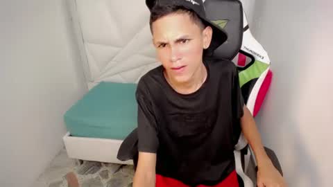 ESTEBAN online show from 07/01/26, 10:42