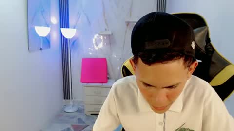 ESTEBAN online show from 07/03/26, 05:19