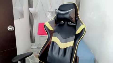 ESTEBAN online show from 07/04/26, 08:53