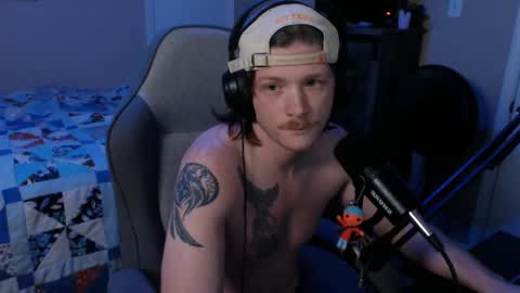 Snapshot of somethinqfunny chatting on 12/11/24, 03:56 Lover Boi online show from 12/11/24, 03:56