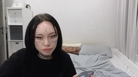 Snapshot of somniya chatting on 09/18/25, 08:00 somniya online show from 09/18/25, 08:00